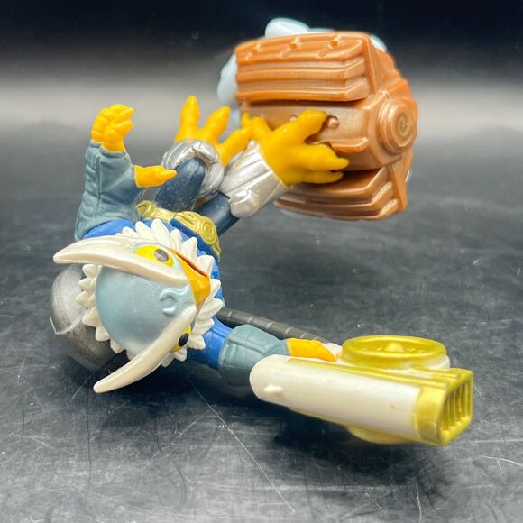 Skylanders SuperChargers Hurricane Jet-Vac & Jet Stream Air Vehicle Combo Set - Picture 13 of 16